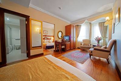 AZADE HOTEL