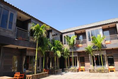 BAAN PLOY SEA
