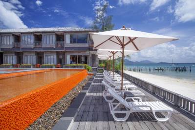 BAAN PLOY SEA