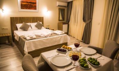 BERLIN HOTEL