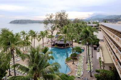 BEYOND RESORT KATA