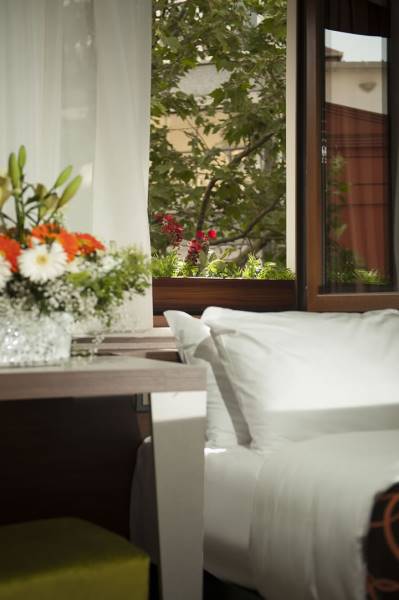 BIRBEY HOTEL