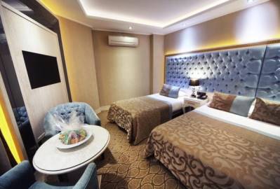 BLACK BIRD HOTEL