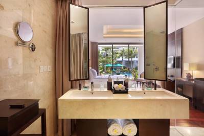 BALI NUSA DUA HOTEL & CONVENTION