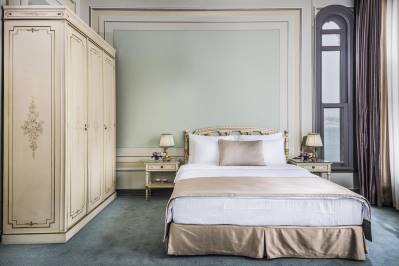 BOSPHORUS PALACE HOTEL