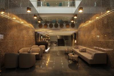 BRICKS HOTEL