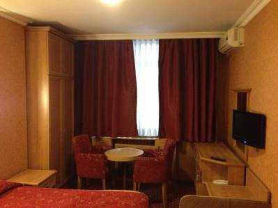 BRISTOL HOTEL