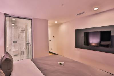 BUSINESS LIFE HOTEL