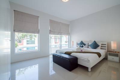 THE BEACH VILLAGE RESORT