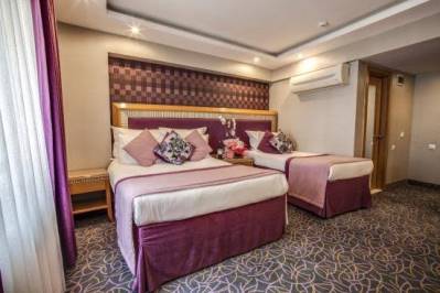 CARLTON HOTEL