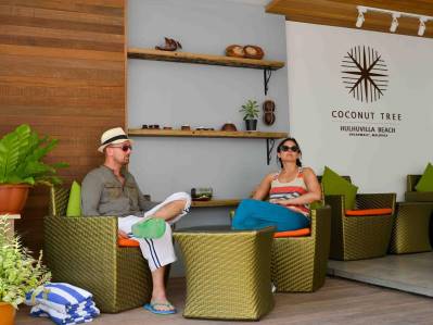 COCONUT TREE HULHUVILLA BEACH