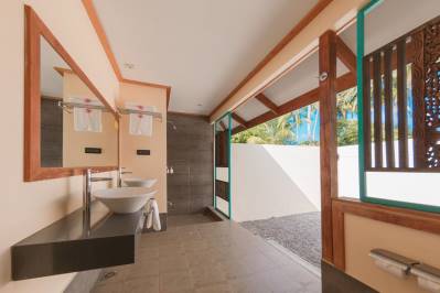 CANAREEF RESORT