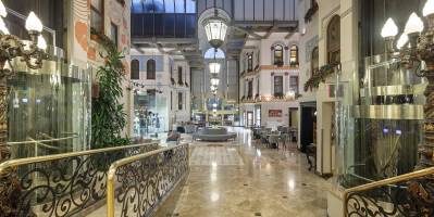 CROWNE PLAZA OLD CITY