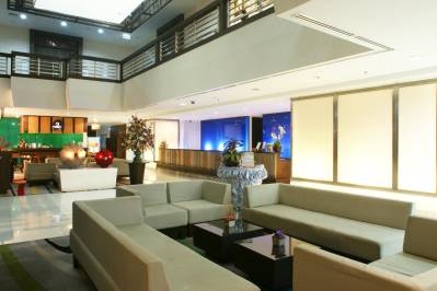 DISCOVERY BEACH HOTEL