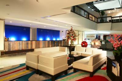 DISCOVERY BEACH HOTEL