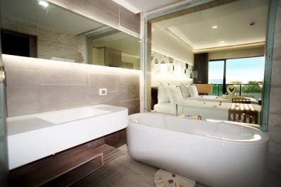 DISCOVERY BEACH HOTEL
