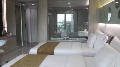 DISCOVERY BEACH HOTEL