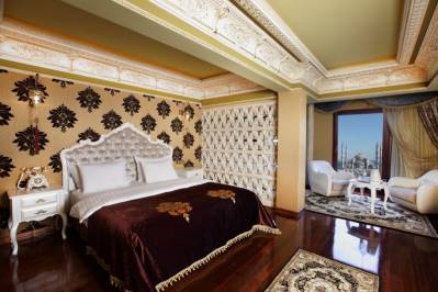 DELUXE GOLDEN HORN HOTEL