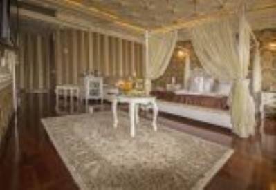 DELUXE GOLDEN HORN HOTEL