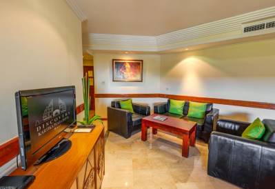 DISCOVERY KARTIKA PLAZA HOTEL
