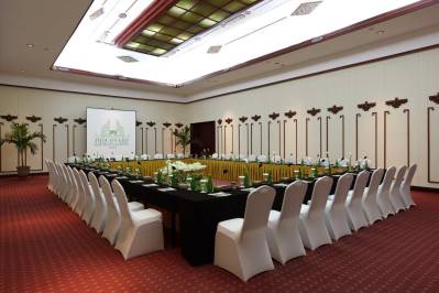DISCOVERY KARTIKA PLAZA HOTEL