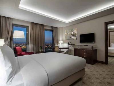 DOUBLETREE BY HILTON TOPKAPI