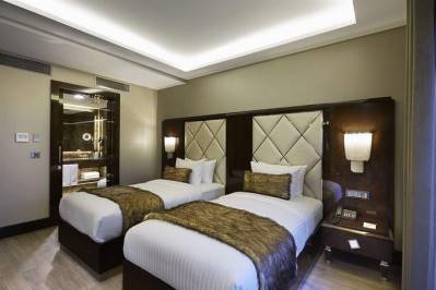 DOUBLETREE BY HILTON ESENTEPE