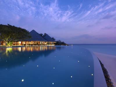 DUSIT THANI MALDIVES