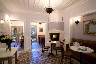 EMPRESS ZOE HOTEL
