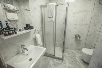 EXPRESS INCI AIRPORT HOTEL