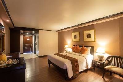 FAIR HOUSE BEACH RESORT & HOTEL
