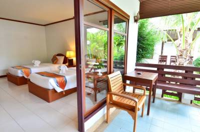 FIRST BUNGALOW BEACH RESORT