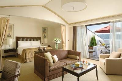 FOUR SEASONS ISTANBUL AT THE BOSPHORUS