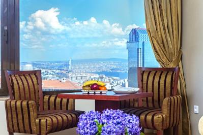 GOLDEN PARK HOTEL