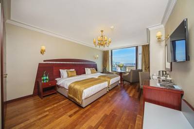 GOLDEN PARK HOTEL