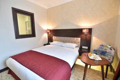 GOLDEN REST HOTEL