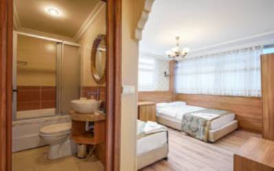 GRAND GROSS HOTEL