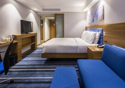 HAMPTON BY HILTON KURTKOY