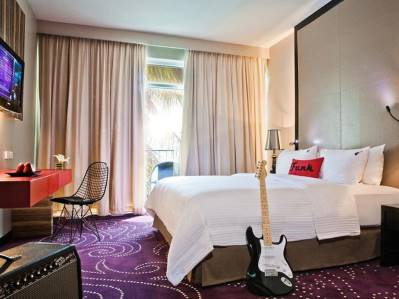 HARD ROCK HOTEL