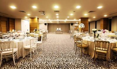 HILTON GARDEN INN GOLDEN HORN