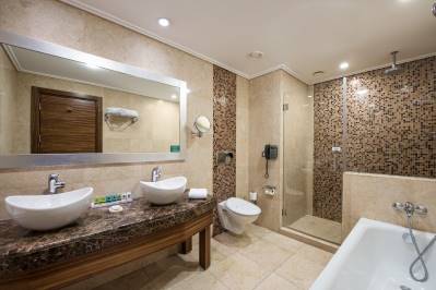 HOLIDAY INN ISTANBUL SISLI