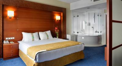 HOLIDAY INN ISTANBUL CITY