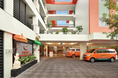HARRIS HOTEL & RESIDENCES RIVERVIEW