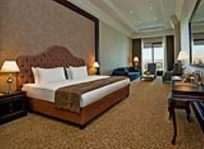 ISFANBUL HOLIDAY HOME & SUITES