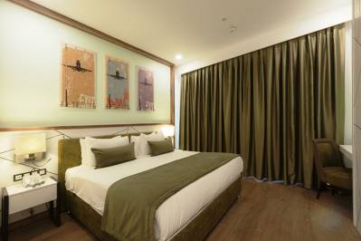 ISG AIRPORT HOTEL