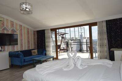 ISTANBUL INN HOTEL