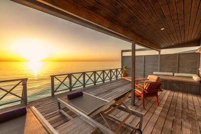 KOMANDOO ISLAND RESORT & SPA