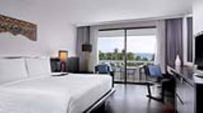LE MERIDIEN PHUKET BEACH RESORT