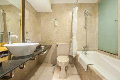 LEGIAN BEACH HOTEL