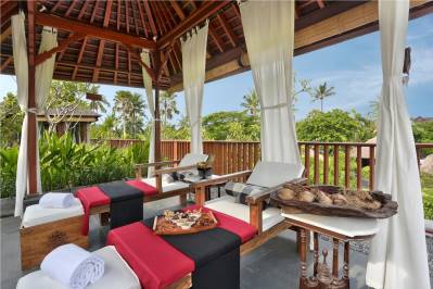 LEGIAN BEACH HOTEL